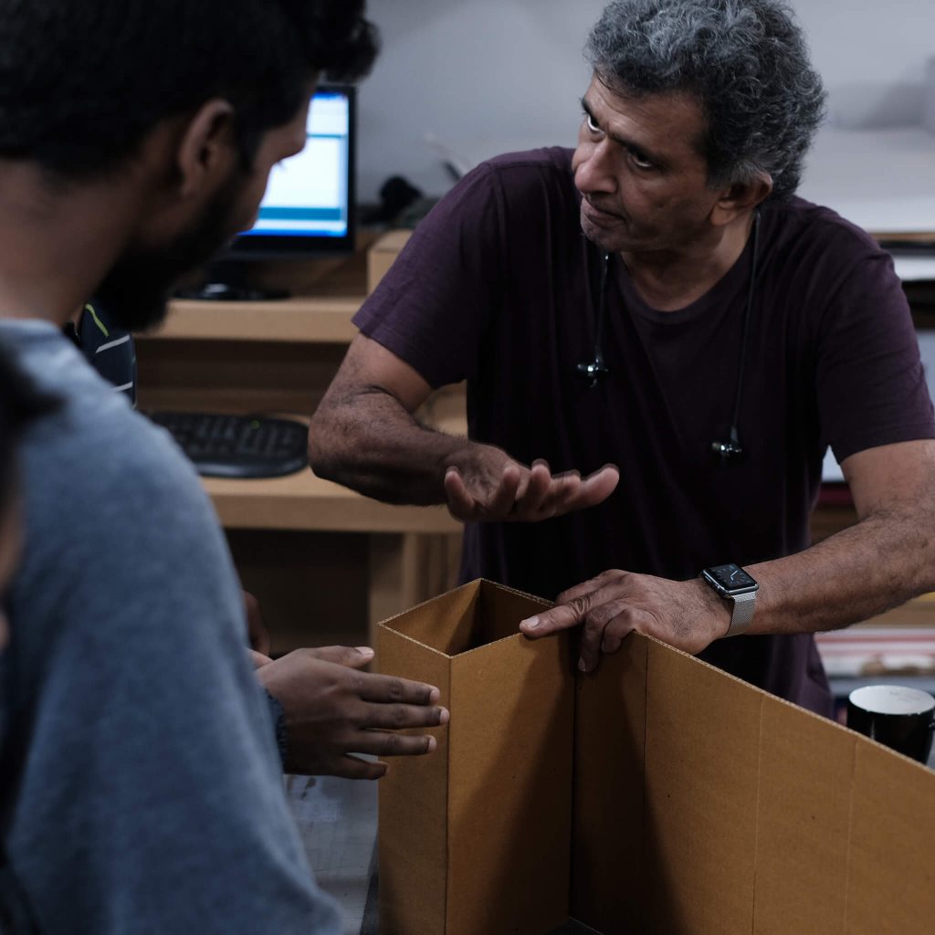 Haresh Mheta explaining strudents